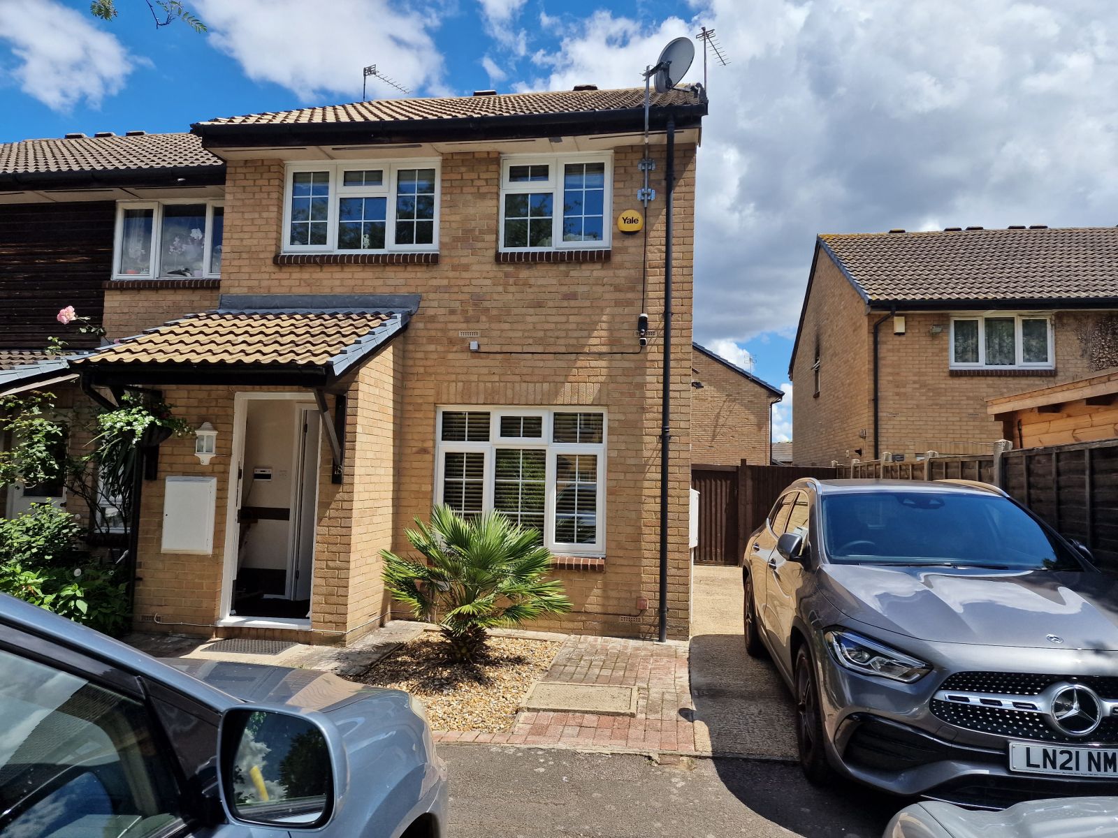 3 bed detached house