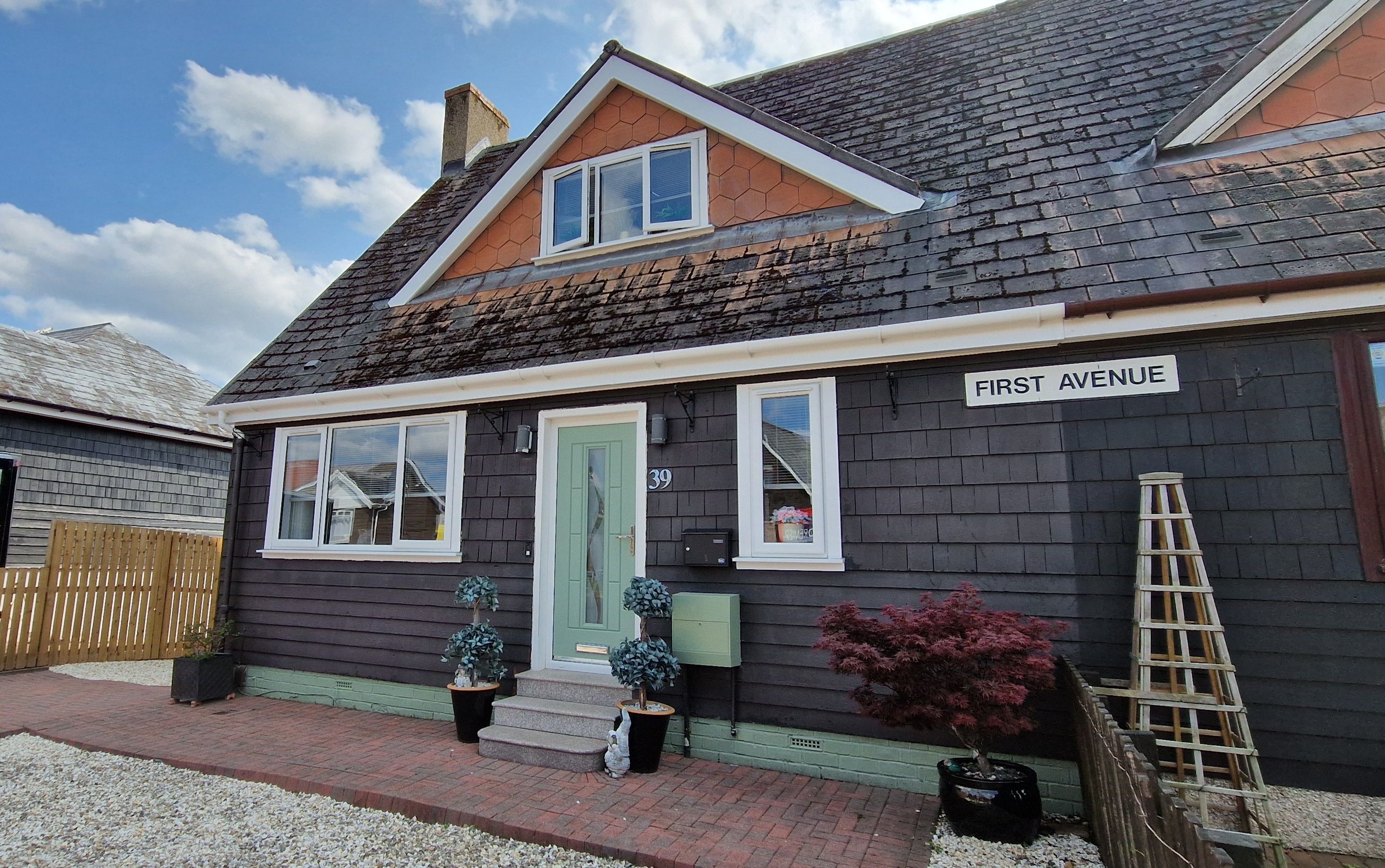 3 bed semi-detached house