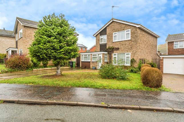 3 bed detached house