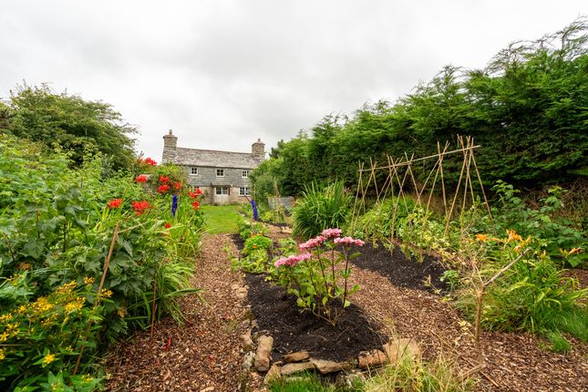 3 bedroom country house for sale