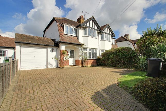 Adeyfield Road, Hemel Hempstead 3 bed semi