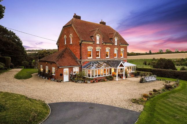Tidworth Road, Salisbury SP4 5 bed detached house for sale