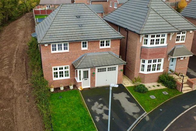 Sampson Hollaway Mews, Telford TF2 4 bed detached house for sale