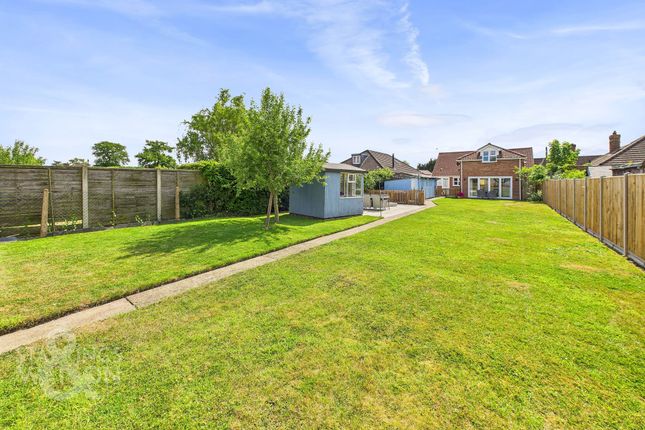 New Road, Hethersett, Norwich 4 bed chalet for sale