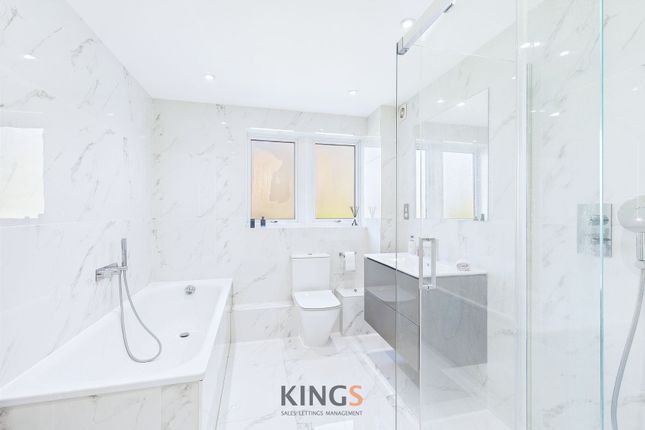 St. Johns Close, Potters Bar EN6 2 bed flat for sale