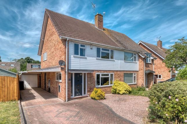 3 bedroom semi-detached house for sale