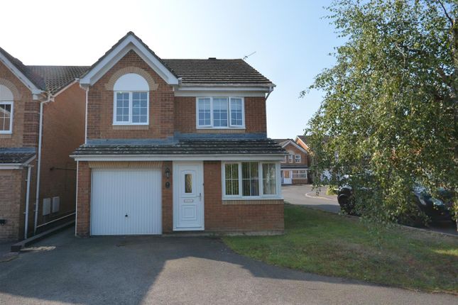 Bryony Gardens, Gillingham 3 bed detached house for sale