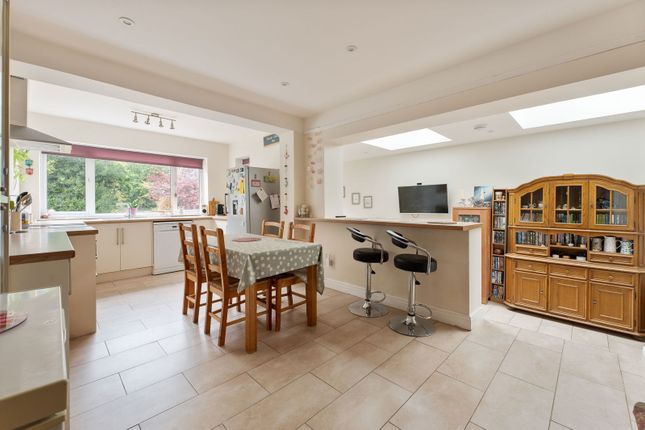 Folkestone Road, Salisbury SP2 3 bed detached house for sale
