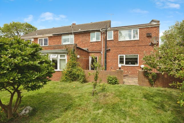 5 bedroom semi-detached house for sale