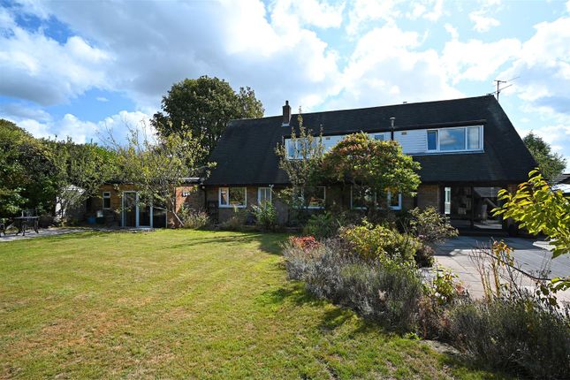Green Lane, Dronfield 5 bed detached house for sale