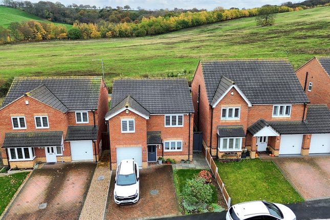 Maple Close, Calverton, Nottingham 4 bed detached house for sale