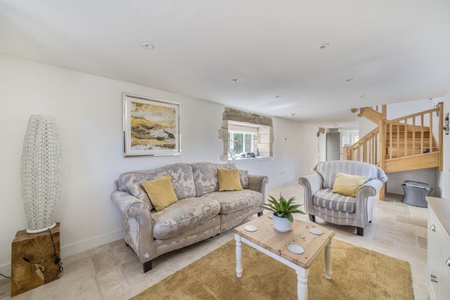 2 bedroom detached house for sale