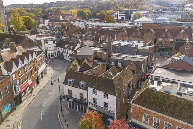 Bull Lane, High Wycombe HP11 5 bed apartment for sale