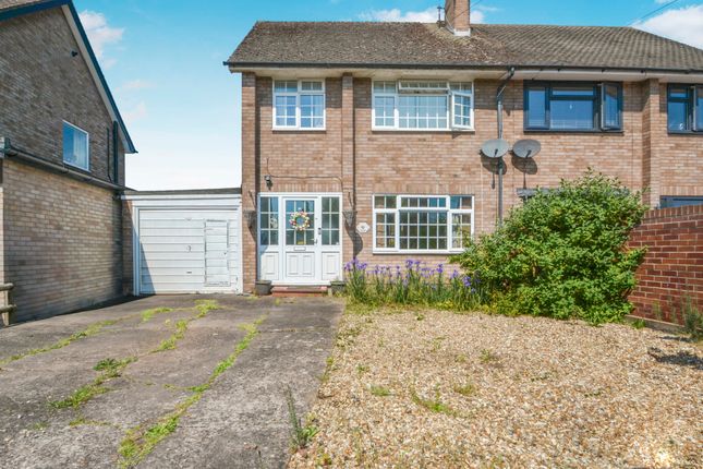 Barnmeadow Road, Newport 3 bed semi