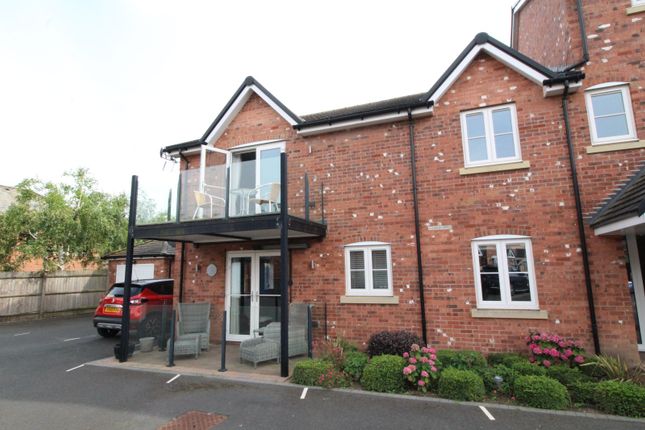 Warwick Road, Warwickshire CV8 3 bed apartment for sale