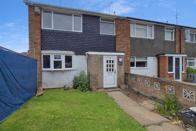 Kinross Crescent, Luton... 3 bed terraced house for sale