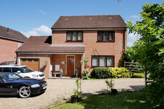 Fir Grove, Calne 4 bed detached house for sale