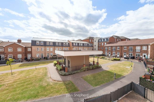 Rumbush Lane, Dickens Heath, Shirley... 2 bed flat for sale