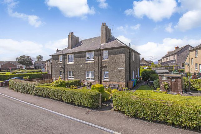 4 Droverhall Avenue, Crossgates, KY4 8BN 2 bed flat for sale
