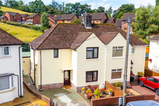 Western Grove, Builth Wells, LD2 3 bed semi