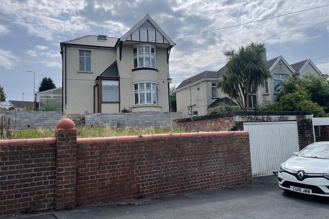 Swiss Valley, Llanelli 3 bed detached house for sale