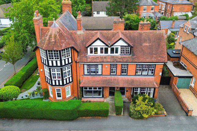 5 bedroom terraced house for sale