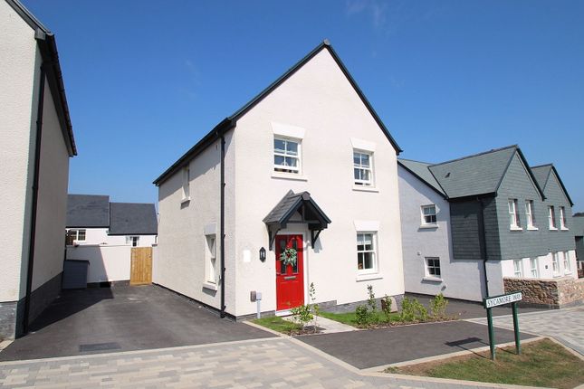 3 bed detached house