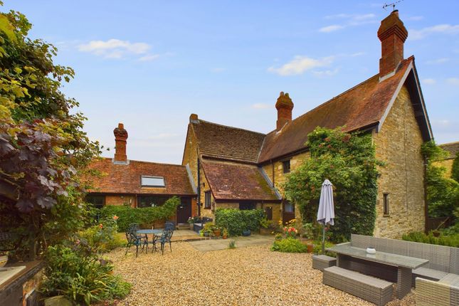 2 Willoughby Road, Oakham LE15 4 bed detached house for sale