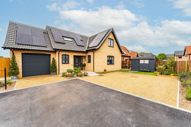 Fallow Drive, Norwich NR16 3 bed chalet for sale