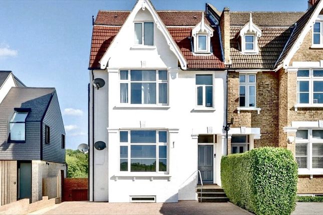 Knollys Road, London 2 bed apartment for sale