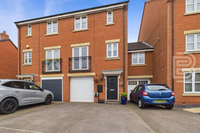 Brodie Close, Rugby CV21 4 bed townhouse for sale