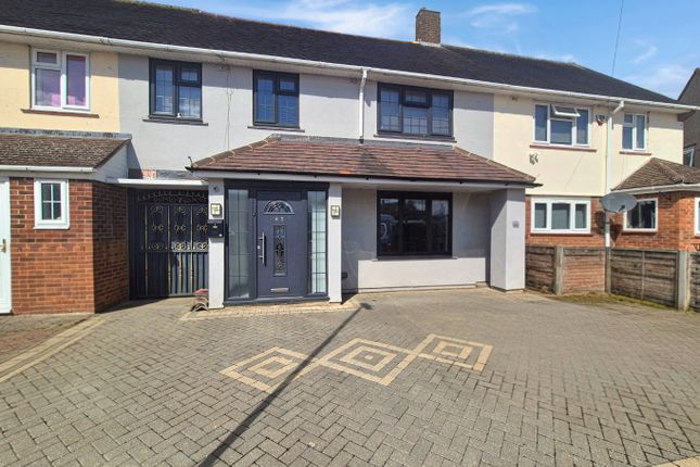 Northdrift Way, Luton, Bedfordshire... 5 bed terraced house for sale