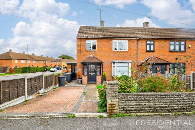 Loughton IG10 3 bed end of terrace house for sale