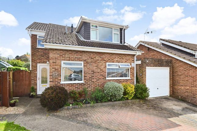 Cranleigh Gardens, Whitstable 3 bed detached house for sale