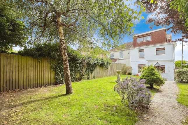 Yspitty Road, Llanelli... 4 bed semi