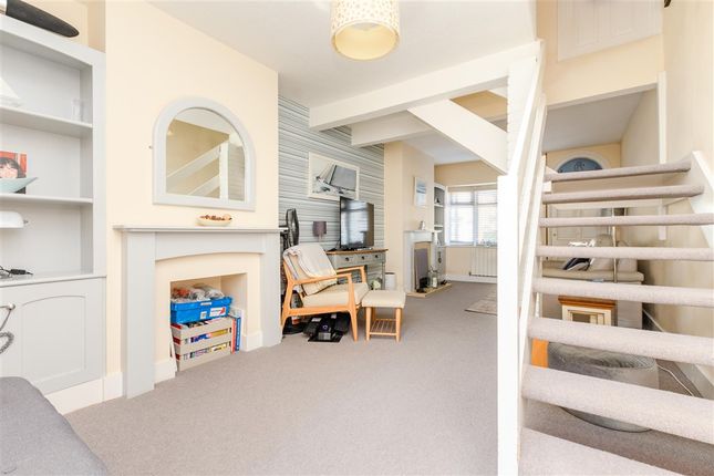 3 bed end terrace house