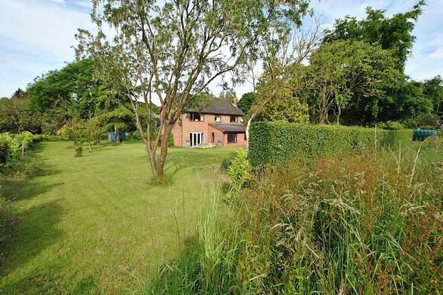 Bury Lane, Newmarket CB8 4 bed detached house for sale