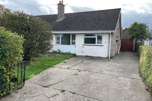 2 bedroom semi-detached bungalow for sale