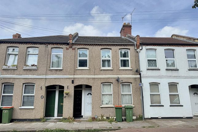 Emma Road, London 2 bed maisonette for sale