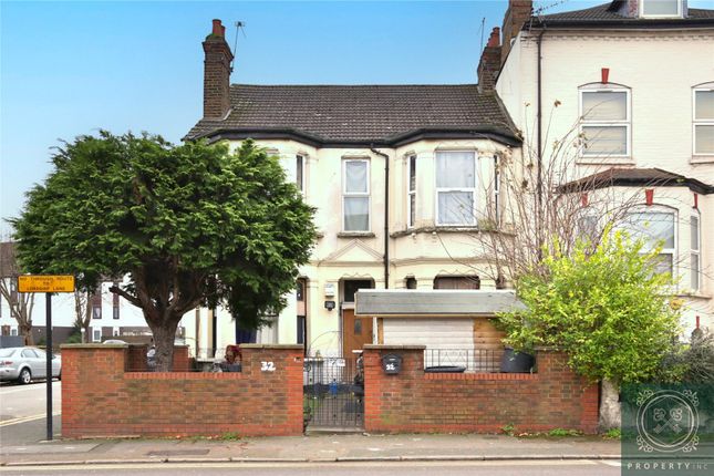 White Hart Lane, London, N22 2 bed apartment for sale