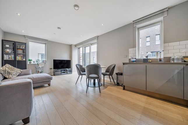 Reminder Lane, London 1 bed apartment for sale