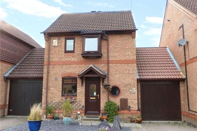William Sim Wood, Winkfield Row... 2 bed link detached house for sale