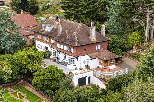 North Hill Road, Minehead, TA24 3 bed semi