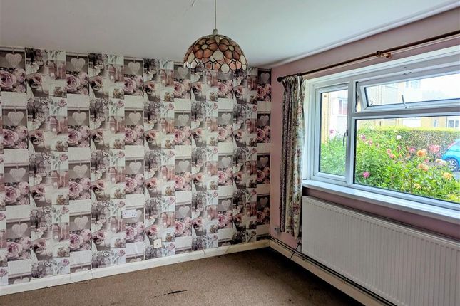 Chenies Close, Tunbridge Wells, Kent 1 bed ground floor flat for sale