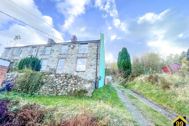 3 bed end terrace house