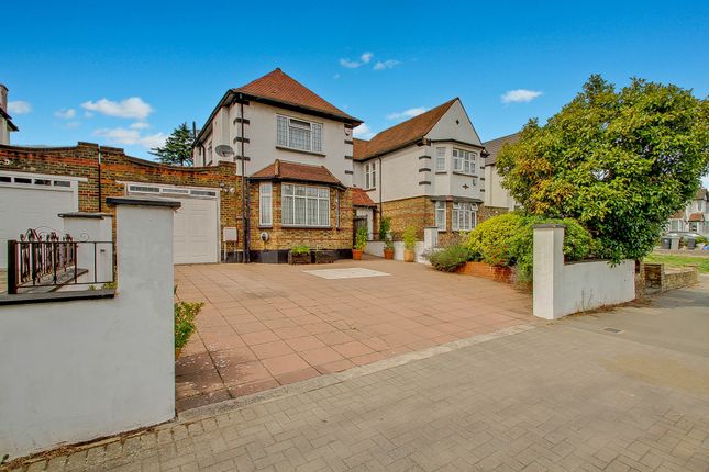 Birchen Grove, Neasden, NW9 4 bed house for sale