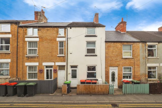 4 bedroom terraced house for sale