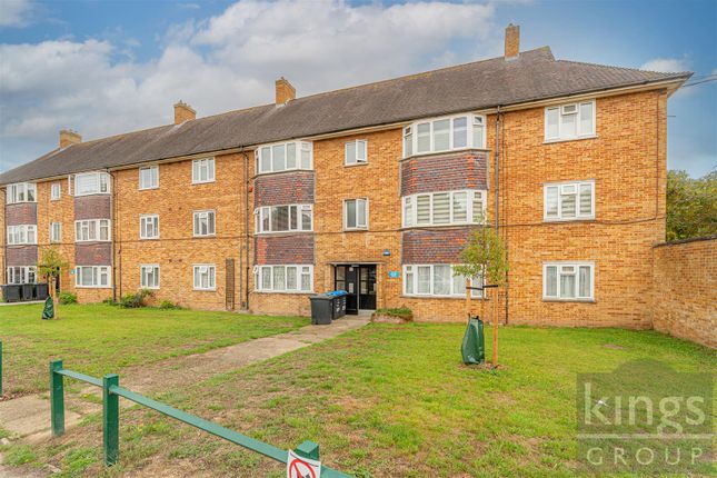 Severn Drive, Enfield 2 bed flat for sale