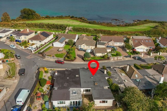 2 bedroom semi-detached bungalow for sale