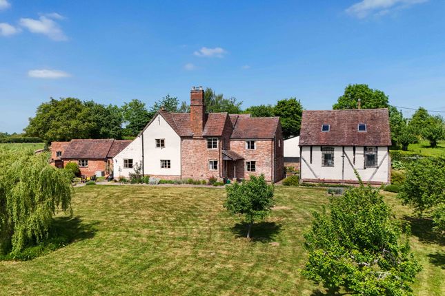 Tan House Lane, Rushwick WR2 3 bed farm house for sale